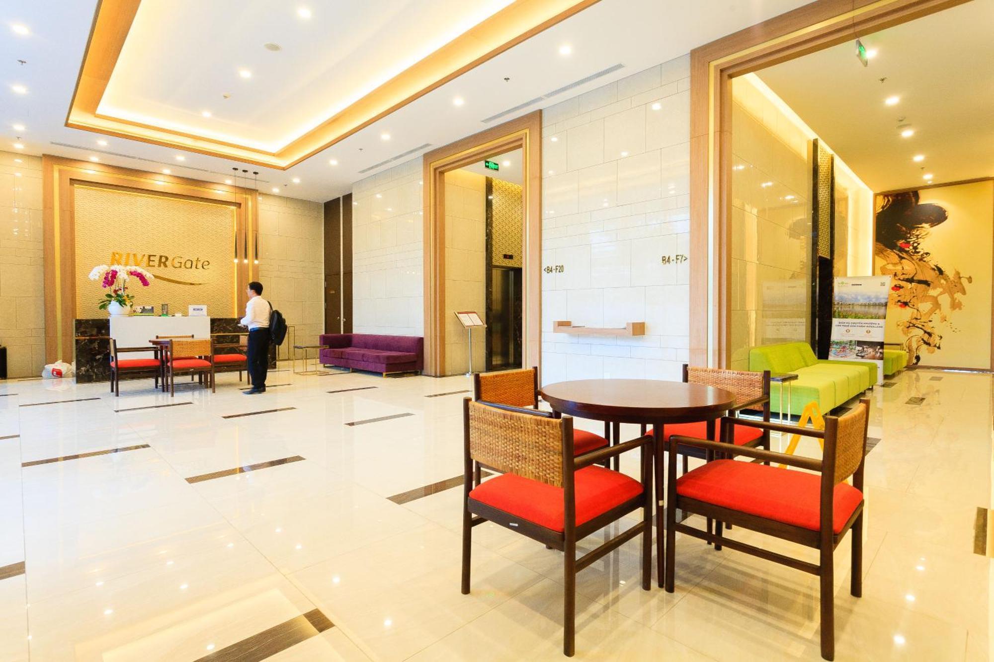 Rem Rivergate Garden Pool Signature - Free 4G Sim For 3 Nights Booking 胡志明市 外观 照片