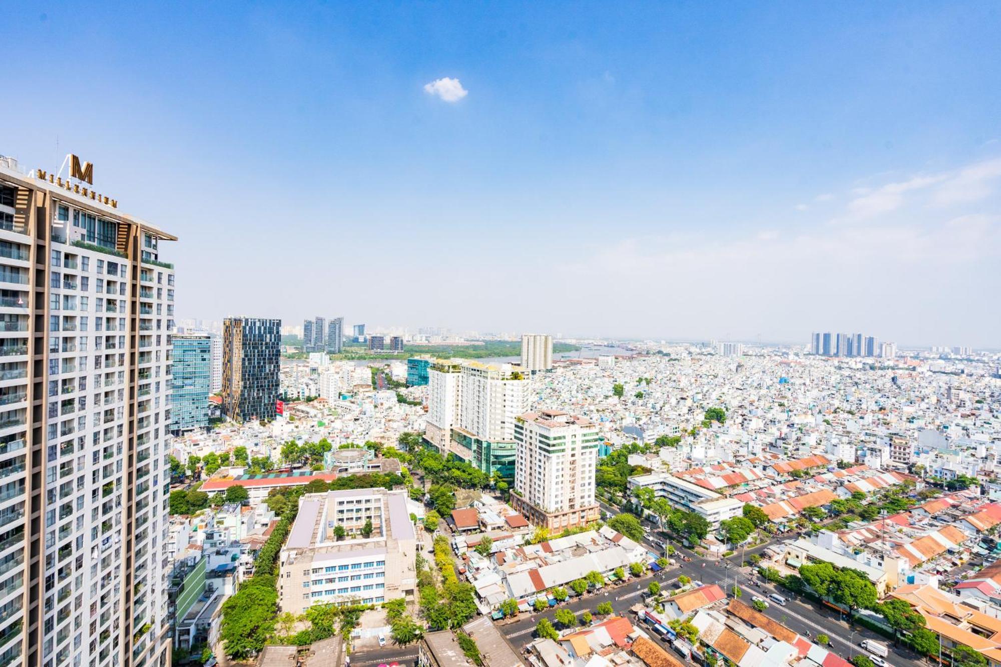 Rem Rivergate Garden Pool Signature - Free 4G Sim For 3 Nights Booking 胡志明市 外观 照片