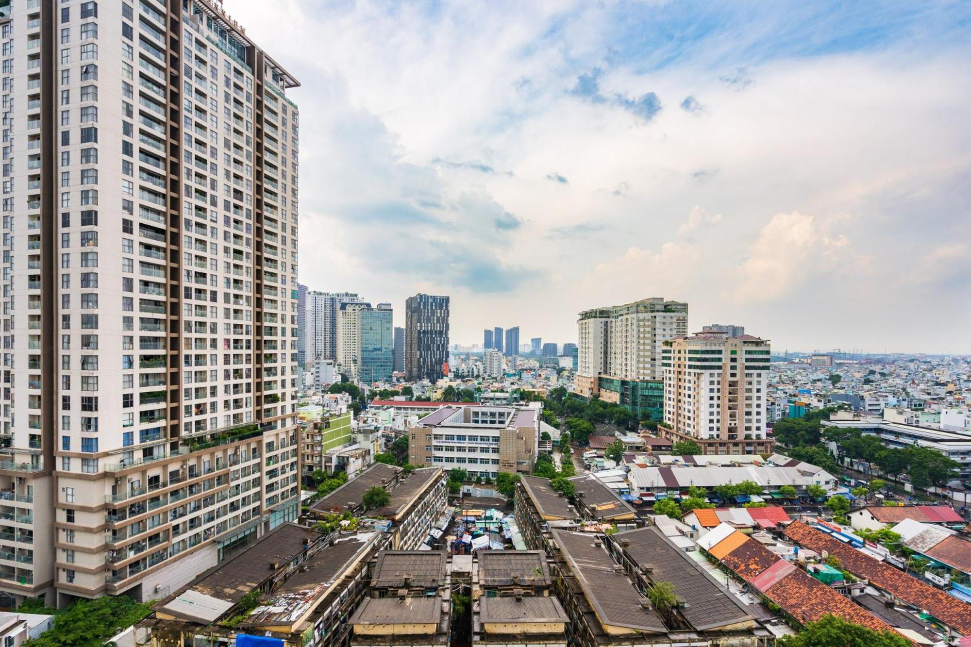 Rem Rivergate Garden Pool Signature - Free 4G Sim For 3 Nights Booking 胡志明市 外观 照片
