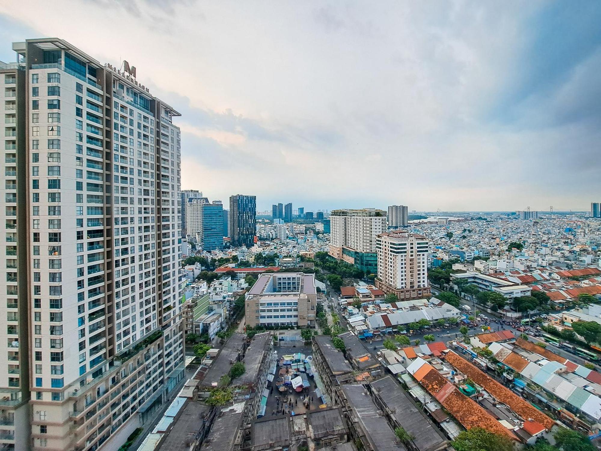 Rem Rivergate Garden Pool Signature - Free 4G Sim For 3 Nights Booking 胡志明市 外观 照片